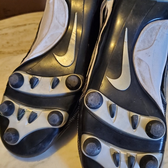 Nike cleats - Picture 5 of 8